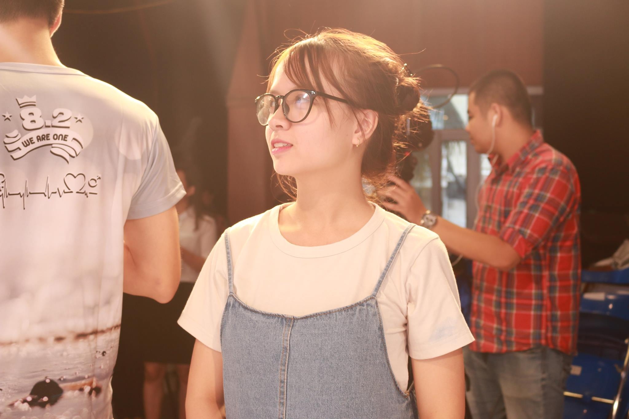 thiet ke bia sach giao khoa anh 2