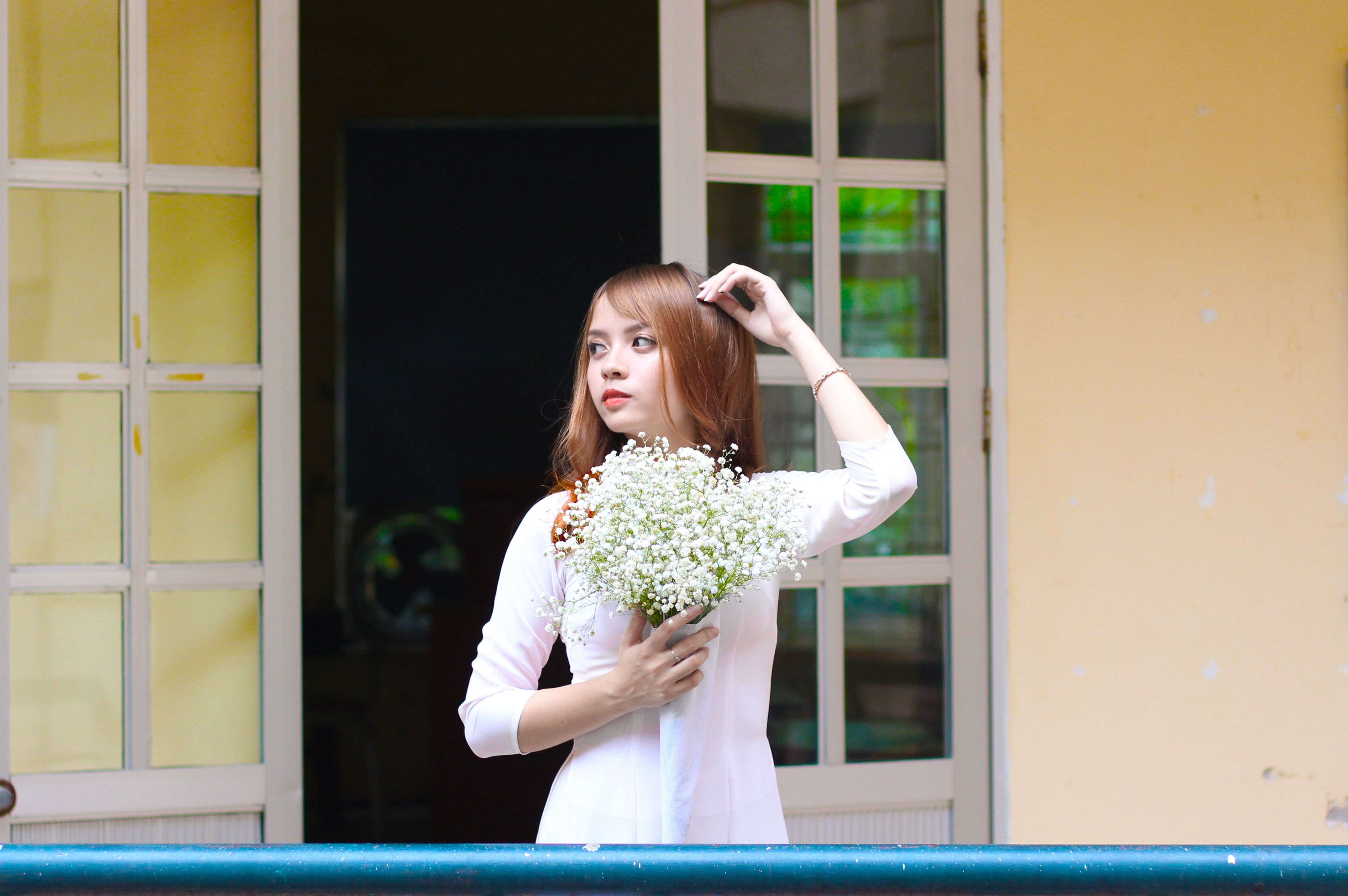 thiet ke bia sach giao khoa anh 4