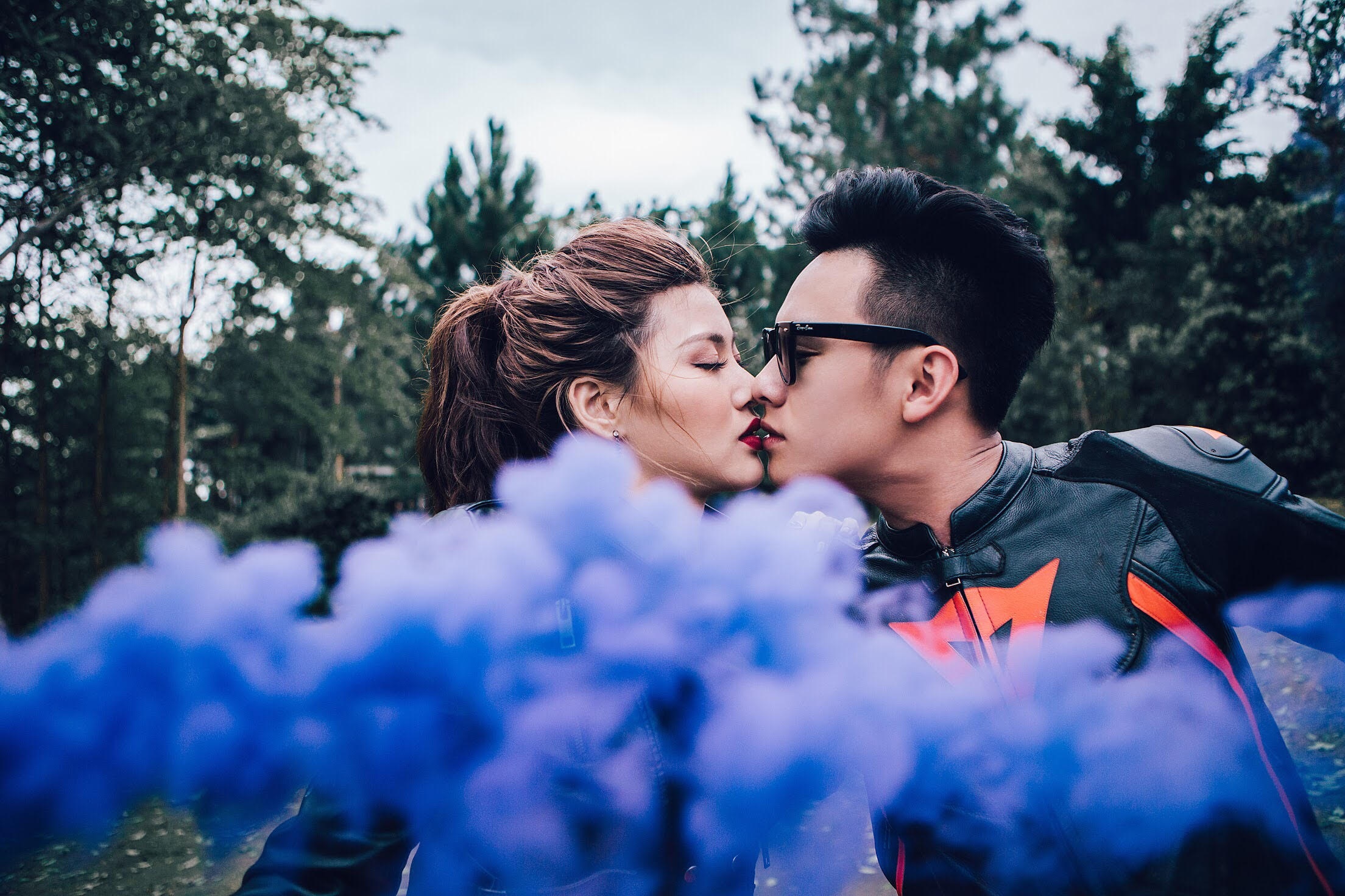 Anh cuoi ben xe phan khoi lon anh 3