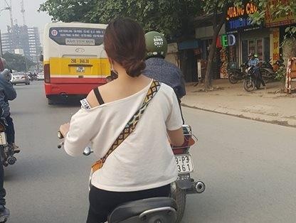 Nu sinh mac ao tre vai kho so vi bi dua tin sai su that len mang hinh anh