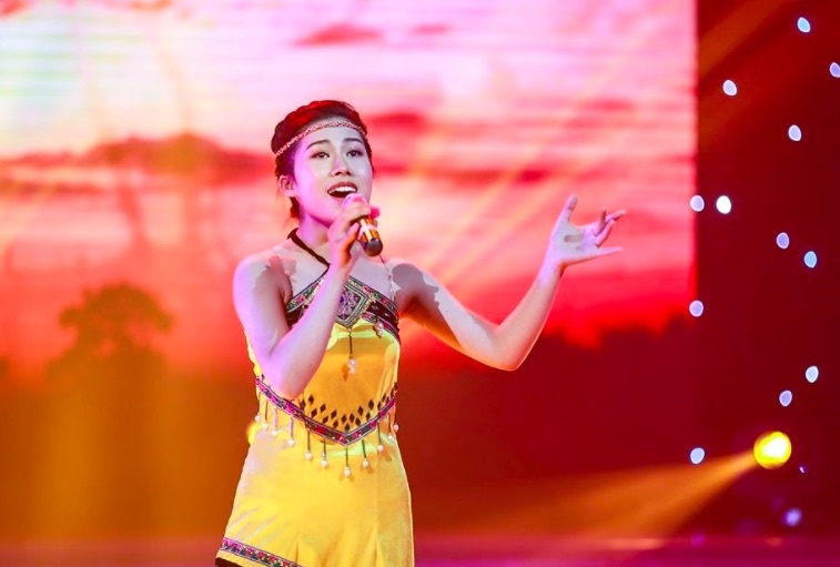 hoa khoi hoc vien am nhac quoc gia anh 3