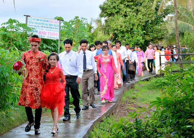 chuyện tình của cô gái cao 1, 33 m ảnh 3 chuyen tinh cua co gai cao 1, 33 m anh 3