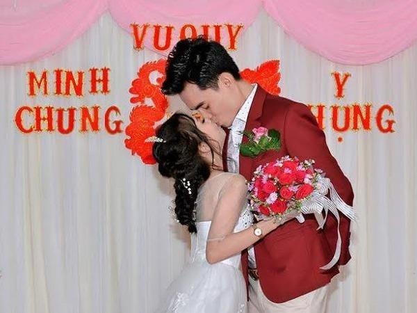 Moi tinh vuot qua nhieu song gio cua 'nang hat tieu' cao 1,33 m hinh anh