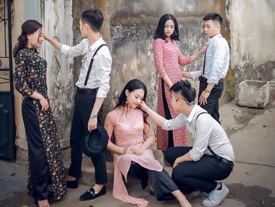 Teen Thanh Hoa chup anh ky yeu phong cach 'Co Ba Sai Gon' hinh anh