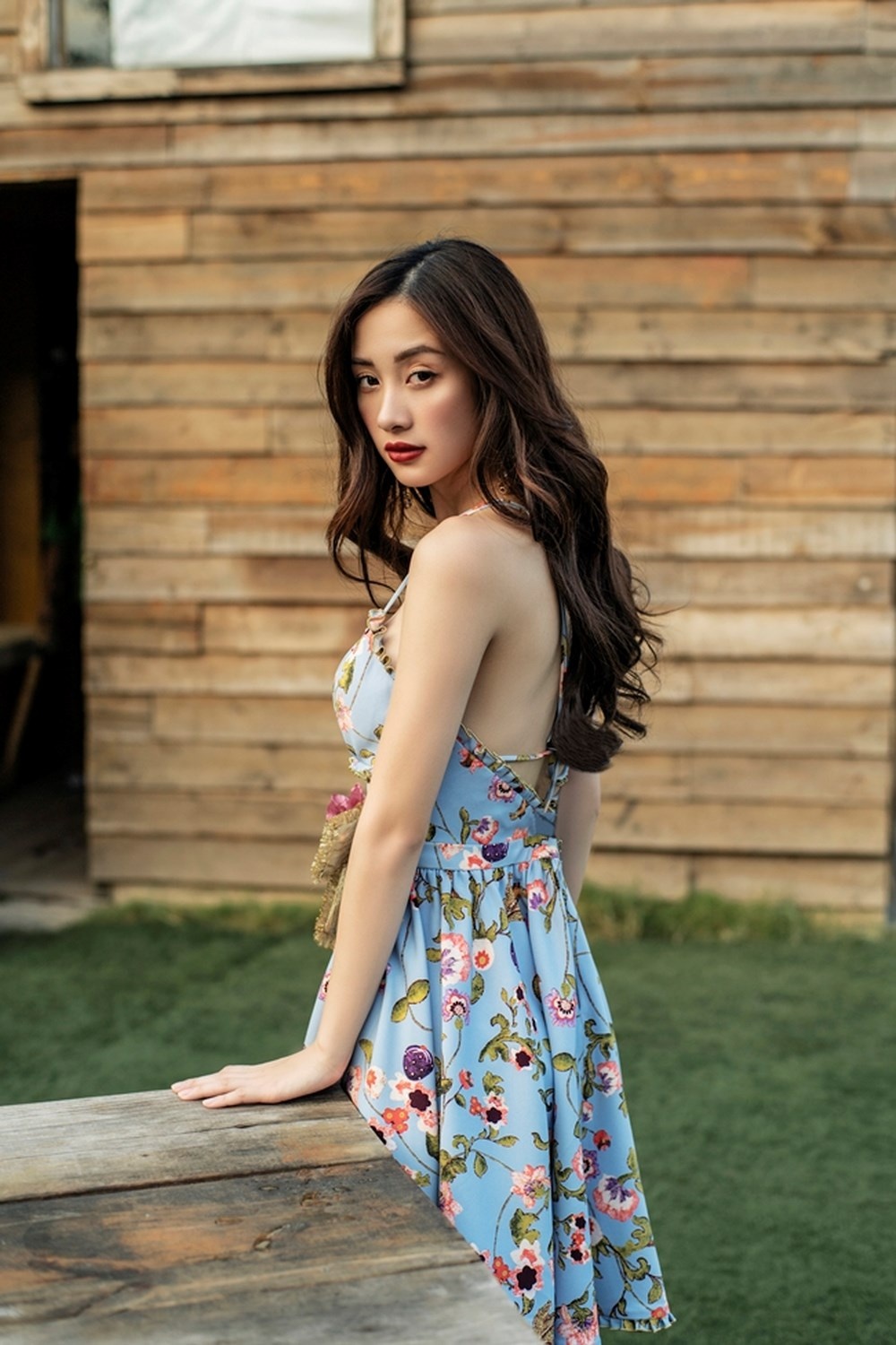 nu chinh trong MV noi tieng anh 7