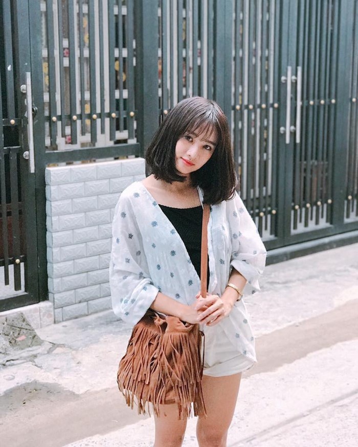 nu chinh trong MV noi tieng anh 4