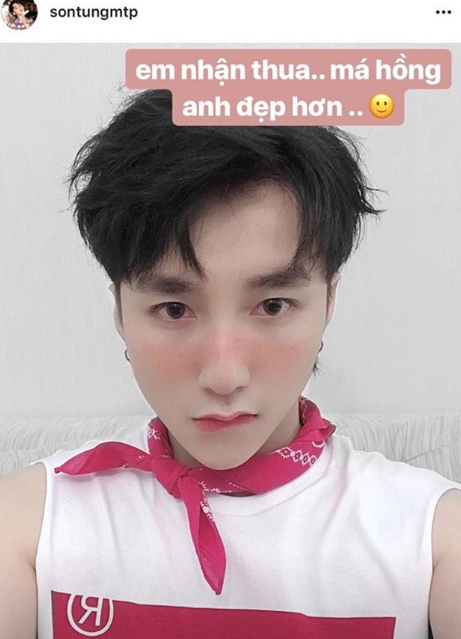 trang điểm má hồng thua Sơn Tùng ảnh 1 trang diem ma hong thua Son Tung anh 1