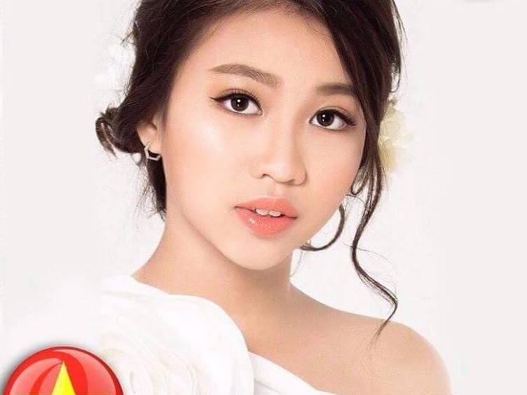 Co be Viet 13 tuoi, cao 1,72 m dang quang Hoa hau Hoan vu nhi hinh anh
