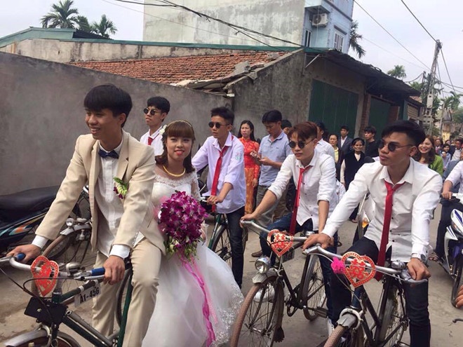 chú rể Vĩnh Phúc đón dâu bằng xe đạp ảnh 3 chu re Vinh Phuc don dau bang xe dap anh 3