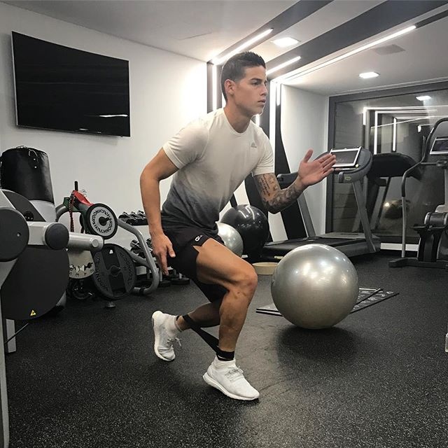 chang cau thu Colomia dep trai anh 7