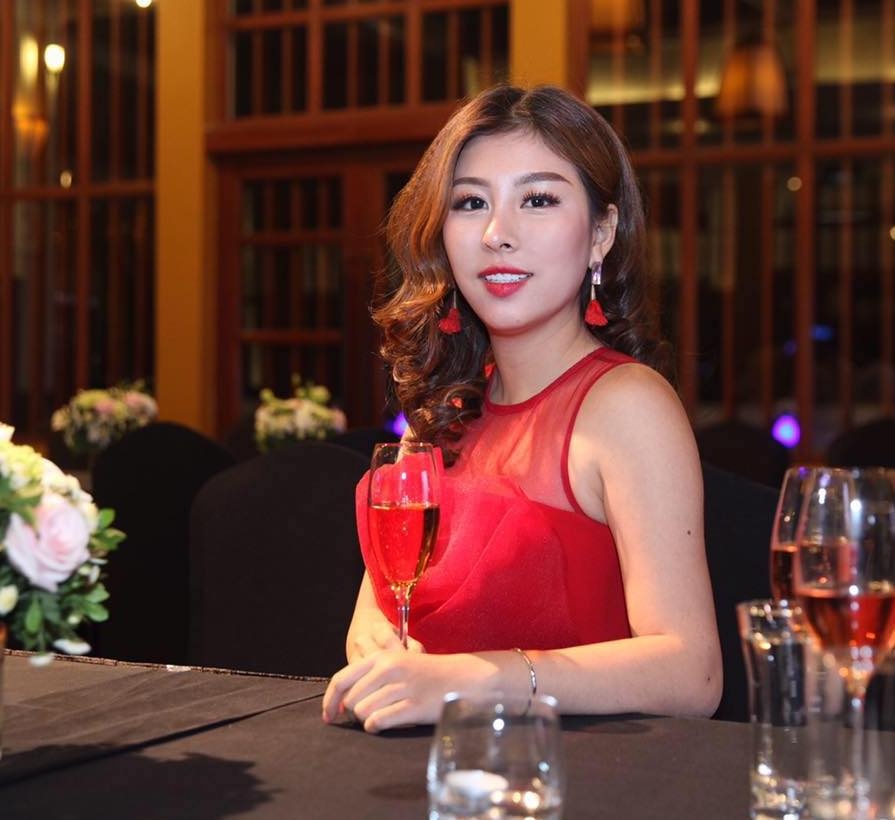 nu binh luan tran Thuy Dien - Han Quoc anh 2