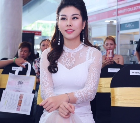 nu binh luan tran Thuy Dien - Han Quoc anh 6