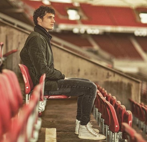 chang hau ve my tom cua doi tuyen phap anh 3