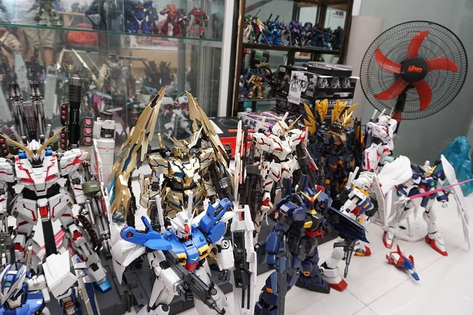 chàng trai sài thành sưu tập robot ảnh 2 chang trai sai thanh suu tap robot anh 2