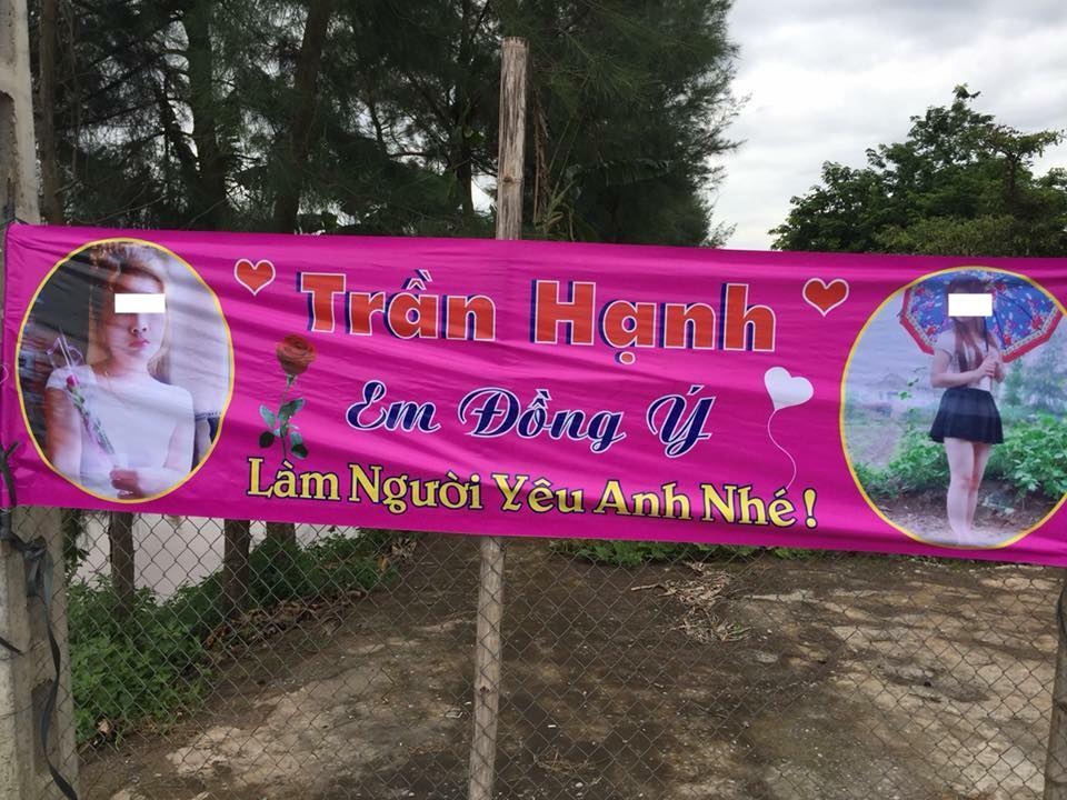 9X Nam Định in băng rôn hình bạn gái để tỏ tình ảnh 1 9X Nam Dinh in bang ron hinh ban gai de to tinh anh 1