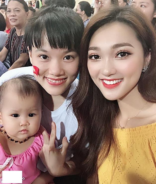 nhung bong hong duoc tim kiem trong tran U23 Viet anh 4