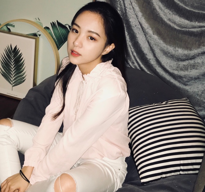 Hot girl Trung Quoc duoc khen giong Min Ho Rin anh 6