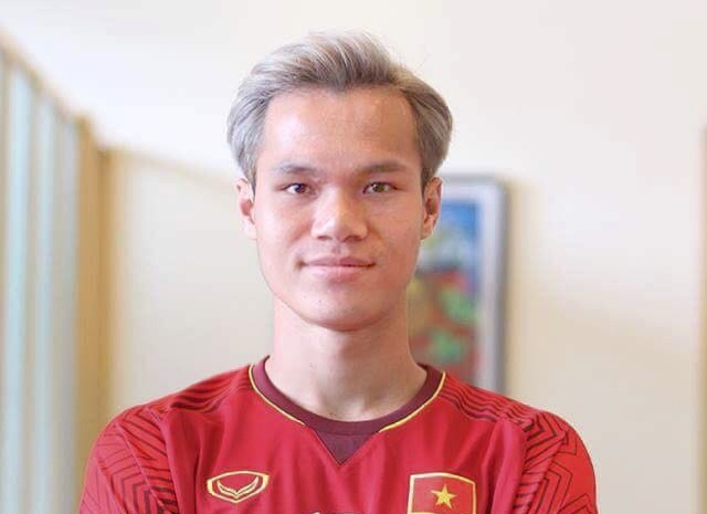 cac cau thu de toc mau bach kim giong Van Toan anh 2