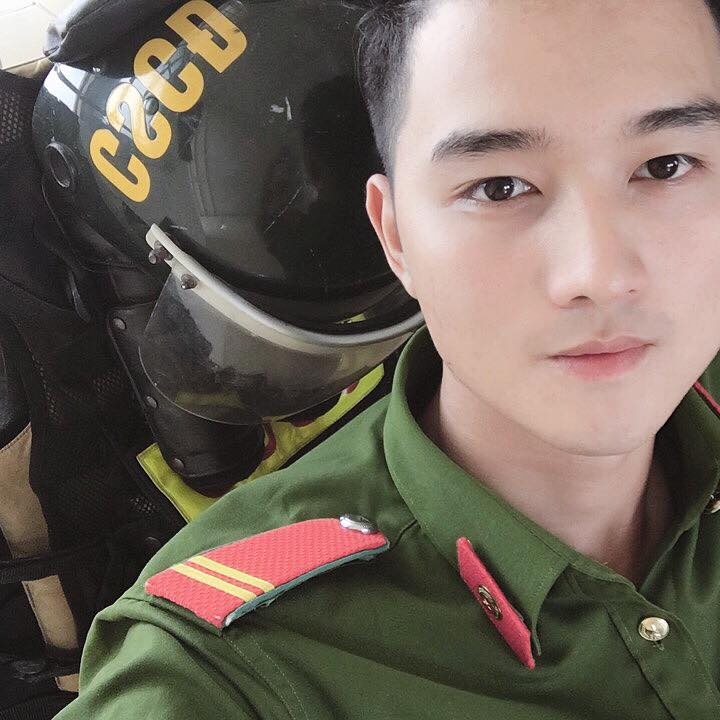 nam canh sat dien trai duoc tim kiem anh 5