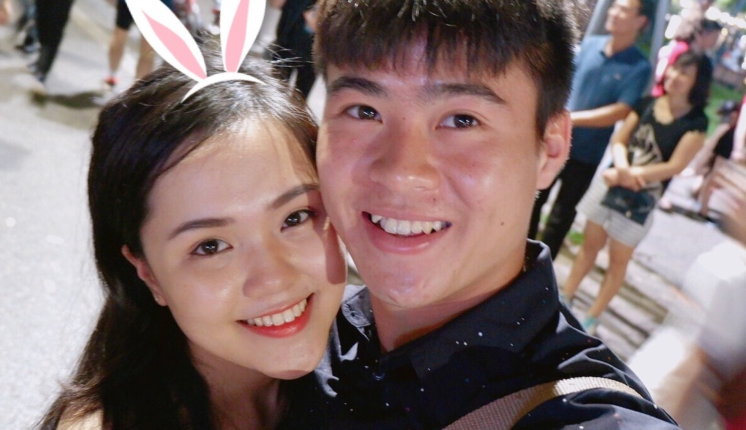 Ban gai cua cac cau thu dong loat gui loi chuc toi Olympic Viet Nam hinh anh