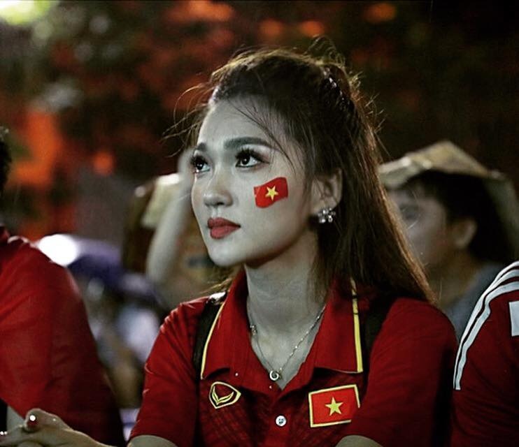 ban gai gui loi chuc toi cac cau thu Olympic Viet anh 6