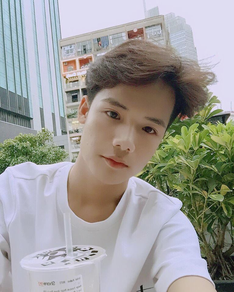 nam sinh truong my thuat bat ngo noi tieng anh 5