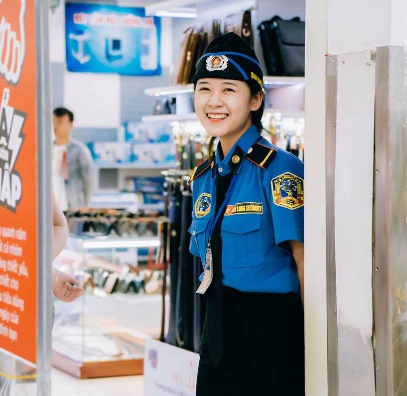 nữ bảo vệ sợ bị dân mạng tìm kiếm ảnh 1 nu bao ve so bi dan mang tim kiem anh 1