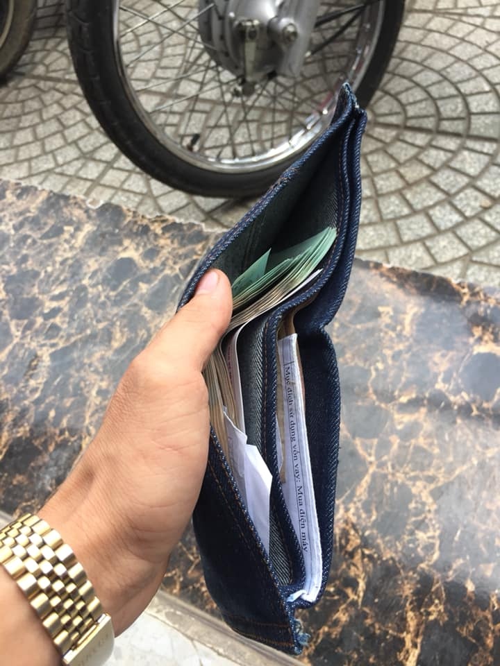chàng trai Sài Gòn trả lại ví bị mất ảnh 1 chang trai Sai Gon tra lai vi bi mat anh 1