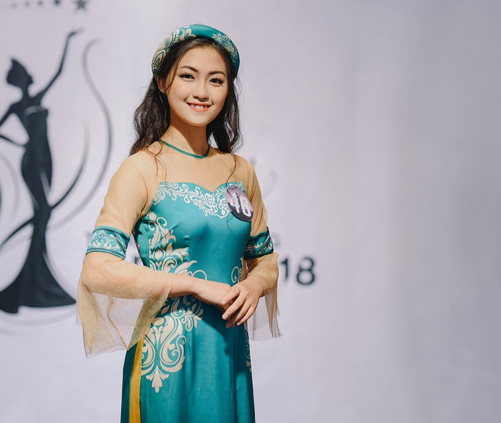 nhan sac 15 sinh vien DH Duoc anh 14