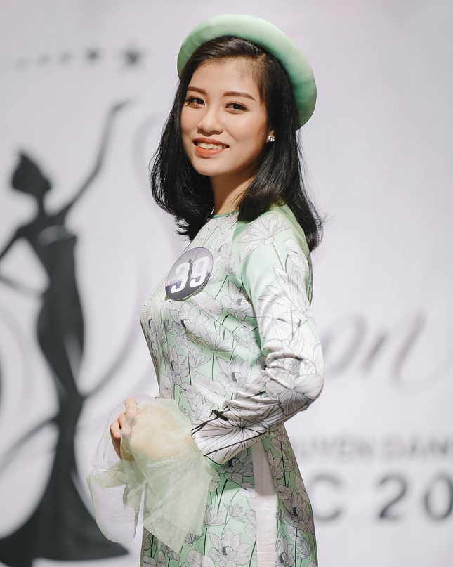 nhan sac 15 sinh vien DH Duoc anh 11