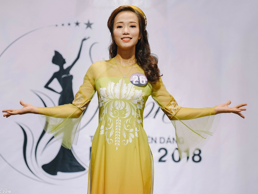 nhan sac 15 sinh vien DH Duoc anh 9