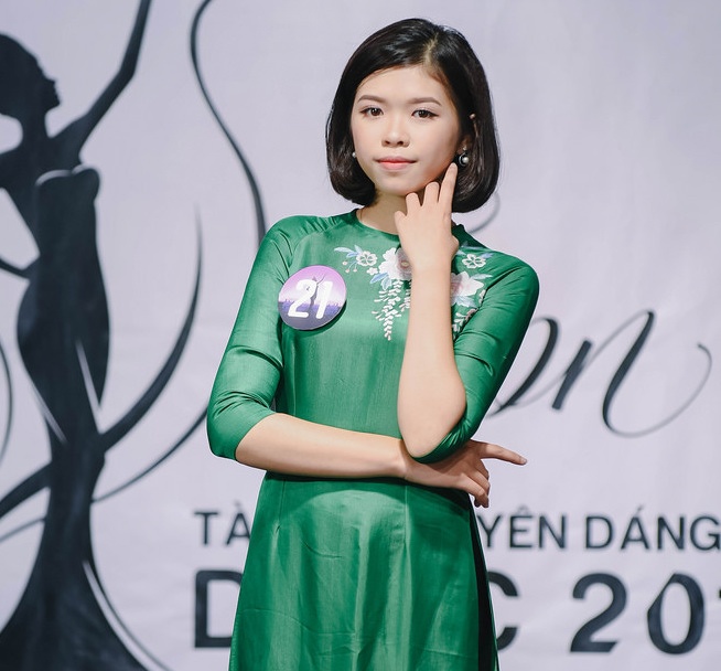 nhan sac 15 sinh vien DH Duoc anh 7