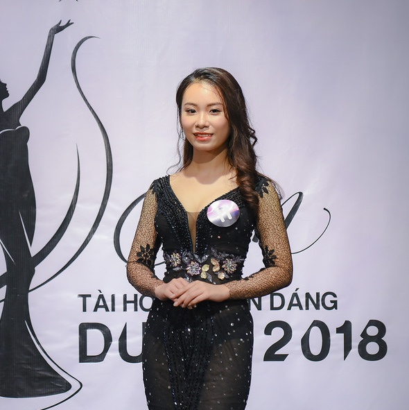 nhan sac 15 sinh vien DH Duoc anh 3