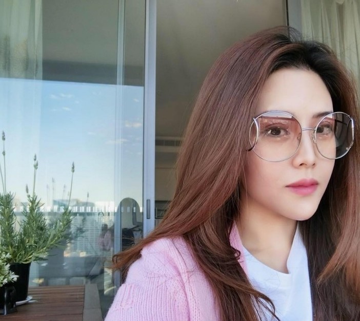 em gai Ong Cao Thang anh 7