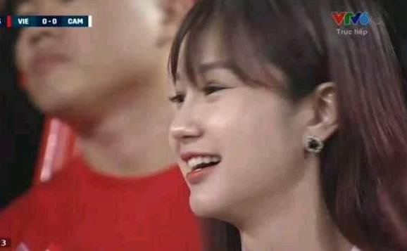 nu co dong vien xinh dep tren truyen hinh anh 3