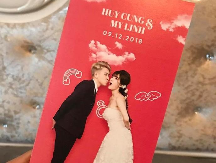 Thiep cuoi hai huoc nhu tam ve moi ra mat vlog cua Huy Cung hinh anh