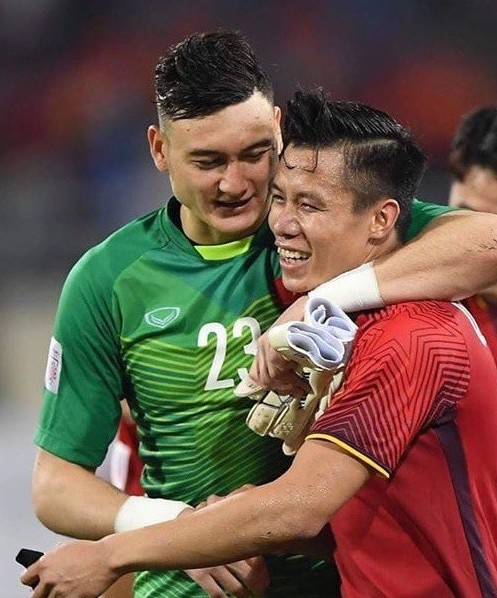 tinh ban giua Dang Van Lam va Que Ngoc Hai anh 4