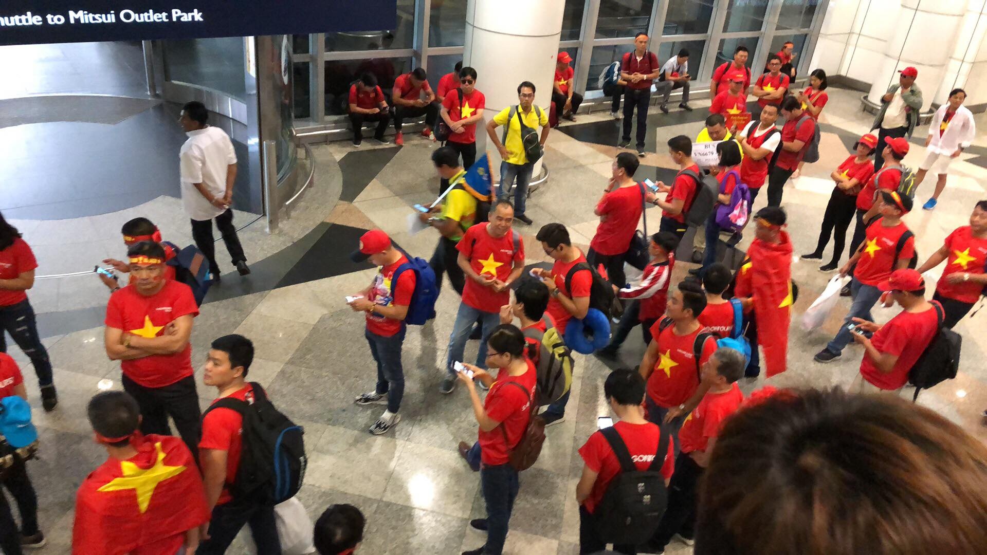 co dong vien sang malaysia co vu tuyen Viet Nam anh 2