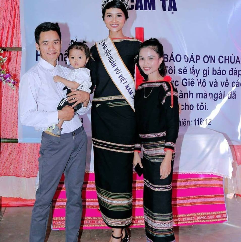 em gai H Hen Nie anh 2