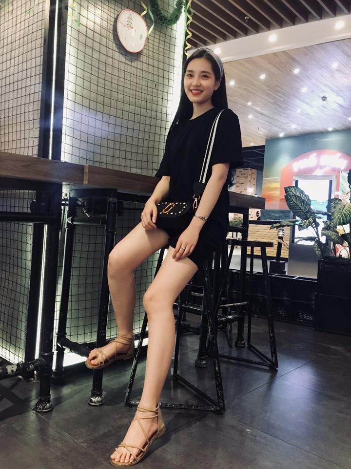 nhan sac hoa khoi DH Kinh doanh va Cong nghe anh 8