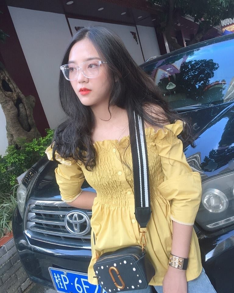 nhan sac hoa khoi DH Kinh doanh va Cong nghe anh 7