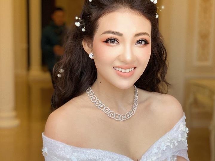 Co dau Nam Dinh: Sau dam cuoi, ban be moi biet la tieu thu nha giau hinh anh