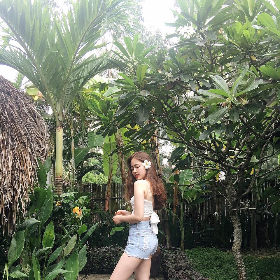 nhan sac cua tiep vien hang khong mua deo anh 3