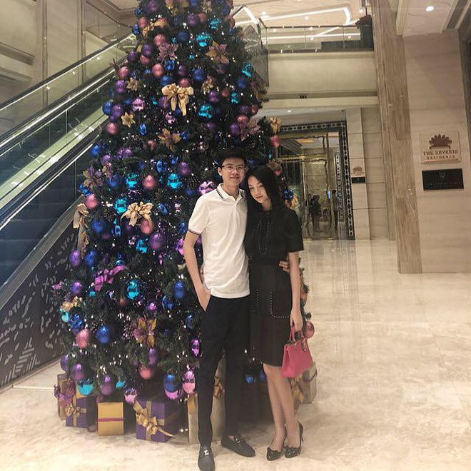 ban gai phan hoang khoe qua valentine anh 3