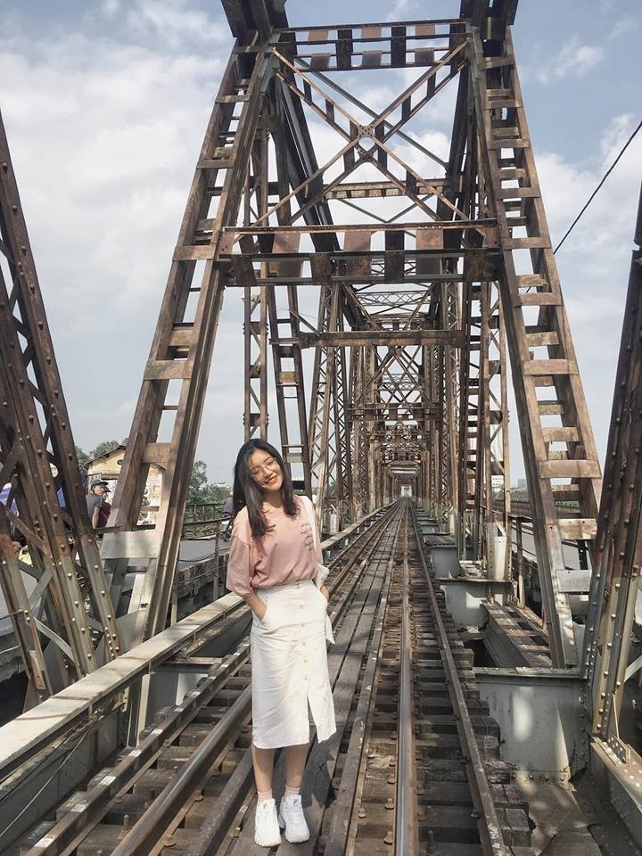 nhan sac em gai Binh An anh 9