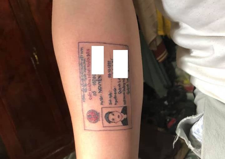 chang trai xam hinh chung minh thu nhan dan anh 1