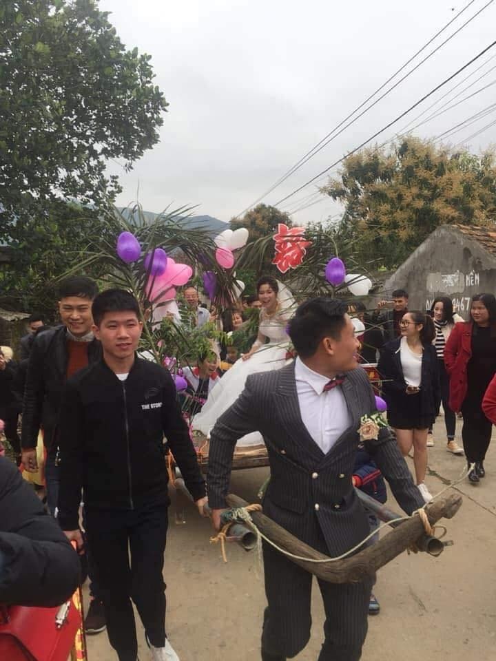 chú rể tự chế xe trâu để rước dâu ảnh 2 chu re tu che xe trau de ruoc dau anh 2
