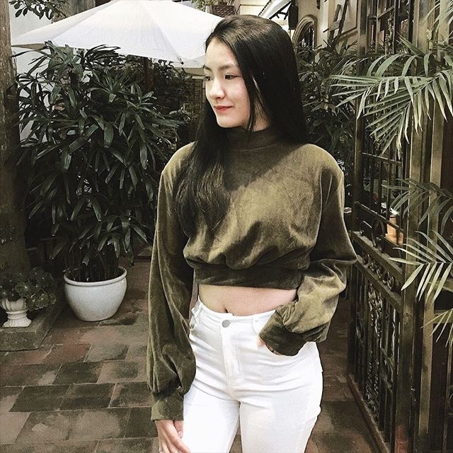 co gai tang hoa ong Kim Jong Un anh 8