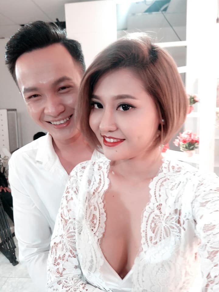 9X hen ho voi nu doanh nhan hon tuoi anh 1