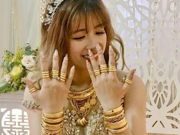 Co dau Tra Vinh deo vang nang triu co, kin tay trong ngay cuoi hinh anh